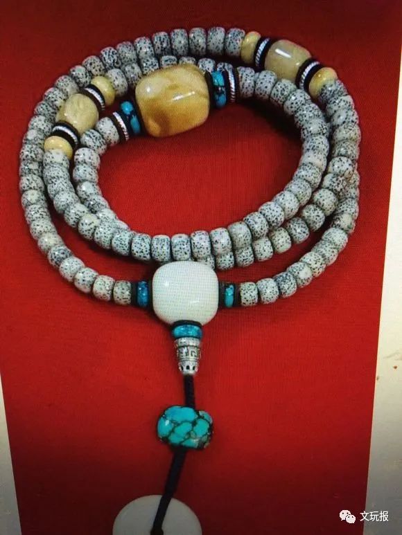  文玩搭配：虐我千百遍 我却不心烦 文玩天下