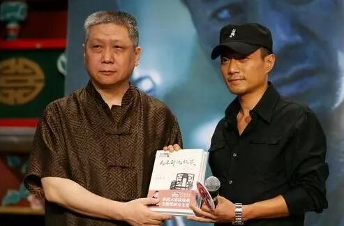 收藏是件雅事，被影帝张涵予玩到了极致 文玩天下 第2张