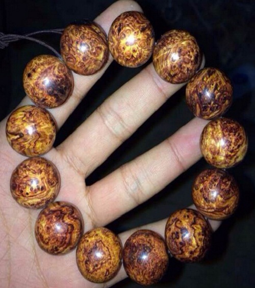 紫檀柳是什么木 做成手串怎么样 文玩天下 第3张