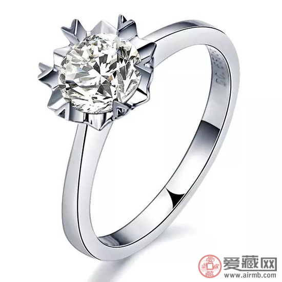 钻戒多久洗一次?洗手的时候应该摘下来吗? 钻戒多久洗一次?洗手的时候应该摘下来吗?
