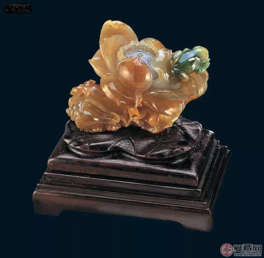 翡翠到底要色好还是种好呢? 翡翠到底要色好还是种好呢?
