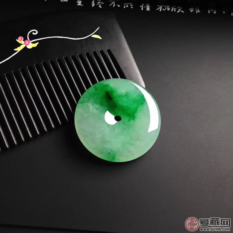 翡翠该如何收藏? 翡翠该如何收藏?