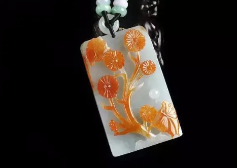 红翡价格 如何判断红色翡翠的价值
