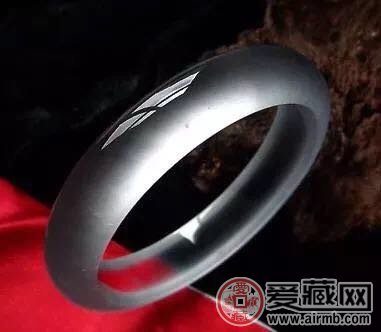 翡翠到底有多少种颜色? 翡翠到底有多少种颜色?