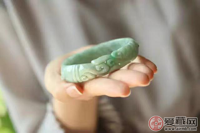 豆种翡翠的鉴定技巧和方法有哪些