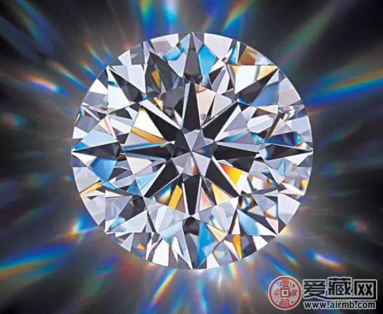 钻戒多久洗一次?洗手的时候应该摘下来吗? 钻戒多久洗一次?洗手的时候应该摘下来吗?