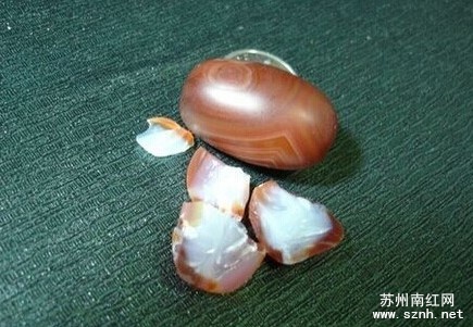 南红玛瑙作假之剧毒的染色玛瑙