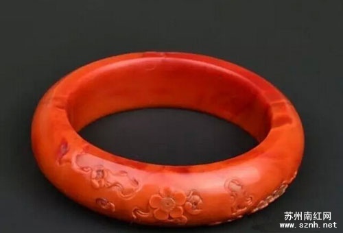 什么样的南红玛瑙手镯品质好？