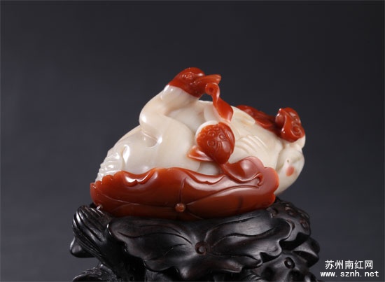 南红玛瑙作品中的颜色运用原则